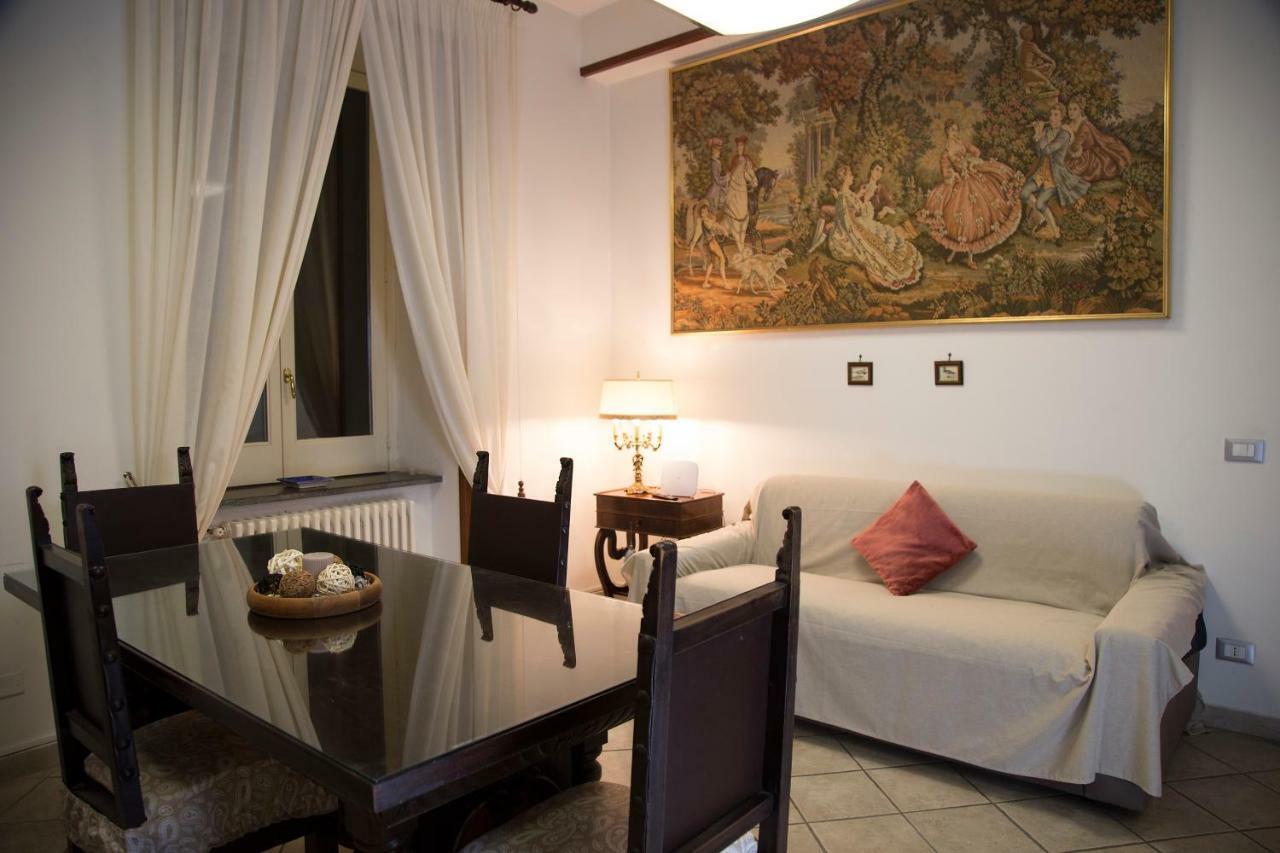 Luci Di S. Chiara Apartment Naples Exterior photo